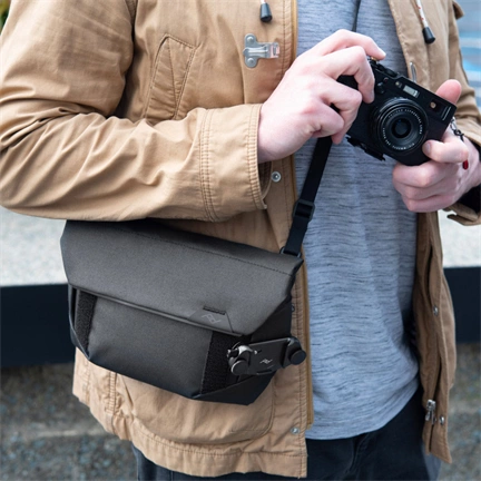 PEAK DESIGN Field Pouch - Fekete