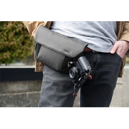 PEAK DESIGN The Field Pouch V2 - Fekete