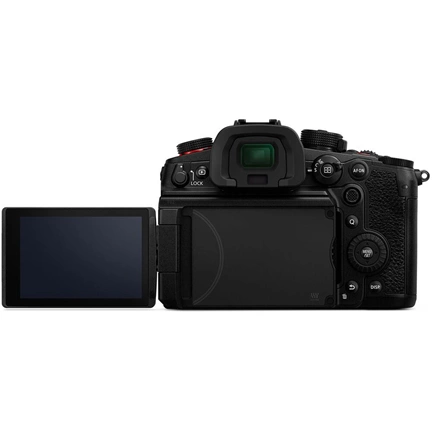 Panasonic Lumix GH7 DG VARIO-ELMARIT 12-60mm ASPH POWER O. I. S. (DC-GH7LE) Digitális fényképezőgép