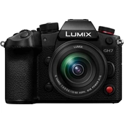 Panasonic Lumix GH7 DG VARIO-ELMARIT 12-60mm ASPH POWER O. I. S. (DC-GH7LE) Digitális fényképezőgép