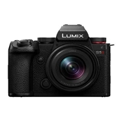 Panasonic DC-S5 II + S 18-40mm f/4.5-6.3 fényképezőgép kit