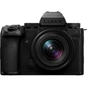 Panasonic DC-S5 II X + S 18-40mm f/4.5-6.3 fényképezőgép kit