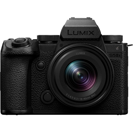 Panasonic DC-S5 II X + S 18-40mm f/4.5-6.3 fényképezőgép kit