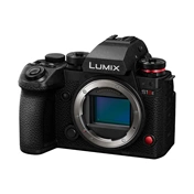 Panasonic Lumix S1 IIE MILC fényképezőgép + S 24-105mm f/4 Macro Objektív Kit