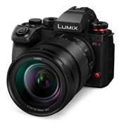 Panasonic Lumix S1 IIE MILC fényképezőgép + S 24-105mm f/4 Macro Objektív Kit