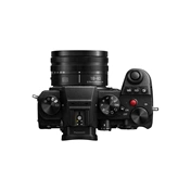 Panasonic Lumix S5D + 18-40mm f/4.5-6.3 KIT Panasonic Lumix S5D + 18-40mm f/4.5-6.3 KIT