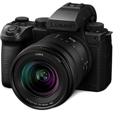 Panasonic Lumix S5IIX + Lumix S 20-60mm f/3.5-5.6 MILC fényképezőgép KIT