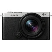 Panasonic Lumix S9 + S 18-40 mm f/4.5–6.3 kit