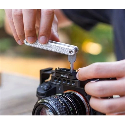 SMALLRIG Folding Tool Set with Screwdrivers and Wrenches AAK2213D