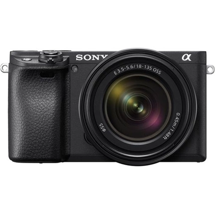 SONY Alpha 6400 Fekete + 18-135mm Kit
