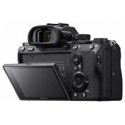 Sony Alpha 7 III + FE 24-105mm f/4 G OSS MILC fényképezőgép KIT