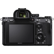 Sony Alpha 7 III + TAMRON 28-75mm f/2.8 Di III VXD G2 MILC fényképezőgép KIT Sony Alpha 7 III + TAMRON 28-75mm f/2.8 Di III VXD G2 MILC fényképezőgép KIT