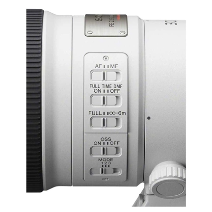 Sony SEL FE 300mm f/2.8 GM OSS objektív (SEL300F28GM.SYX)