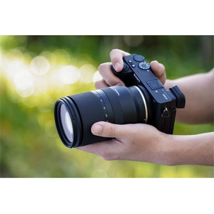 TAMRON 17-70mm f/2.8 Di III-A RXD (Sony E) (DEMO/Bérelhető)
