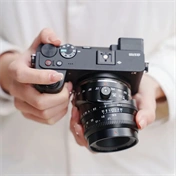 TTArtisan APS-C tilt 35mm f1.4 Sony E mount