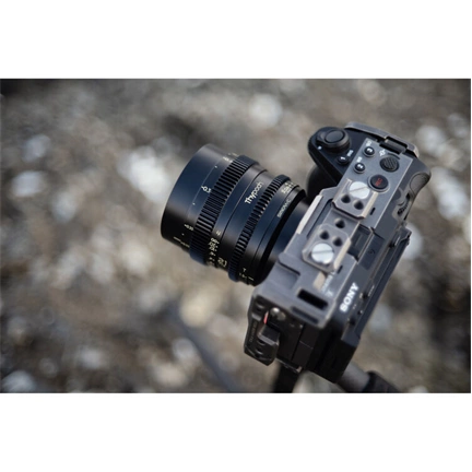 Thypoch Simera-C 21mm Sony E