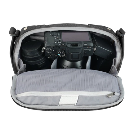 VANGUARD VEO METRO S4L BK Válltáska