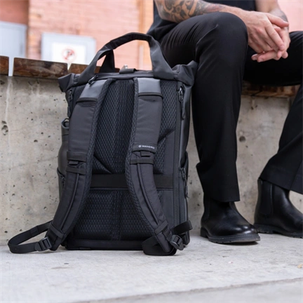 WANDRD PRVKE EDC 18L Rhone Burgundy