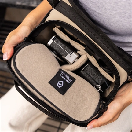 WANDRD ROGUE Sling 4L Yuma Tan V2