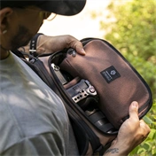 WANDRD ROGUE Sling 6L Rhoone Burgundy V2