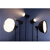 ZHIYUN LED MOLUS B100 COB LIGHT