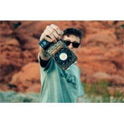 ZHIYUN MOLUS LED X100RGB PRO COB LIGHT