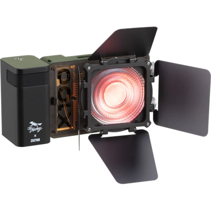 ZHIYUN MOLUS LED X100RGB PRO COB LIGHT