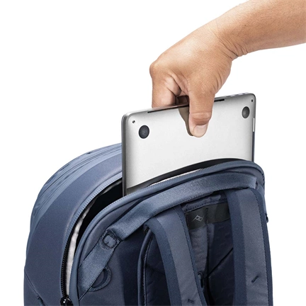 PEAK DESIGN Travel Backpack 30L - Sötétkék