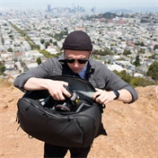 PEAK DESIGN Travel Backpack 45L - Fekete