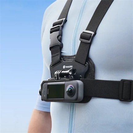 insta360 X3 vízszintes akció rögzítő